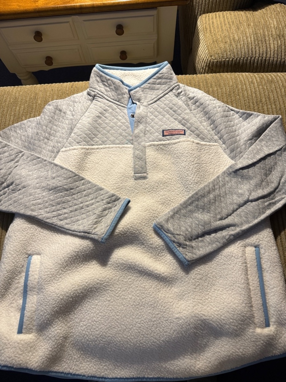 Vineyard Vines White Sherpa Pullover with Light Blue Trim